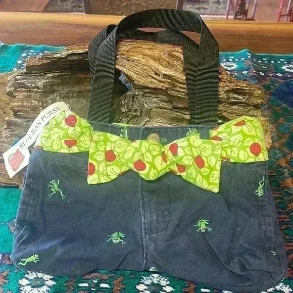 Homemade, darling purse with ladybugs and frogs. Can’t get any cuter than this! - Picture 1 of 12